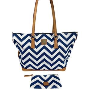 Dooney & Bourke Navy Chevron Tote w/ Pouch Canvas Leather Trim NWT Excellent